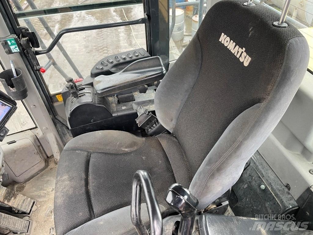 Komatsu WA500-8 Фронтальные погрузчики