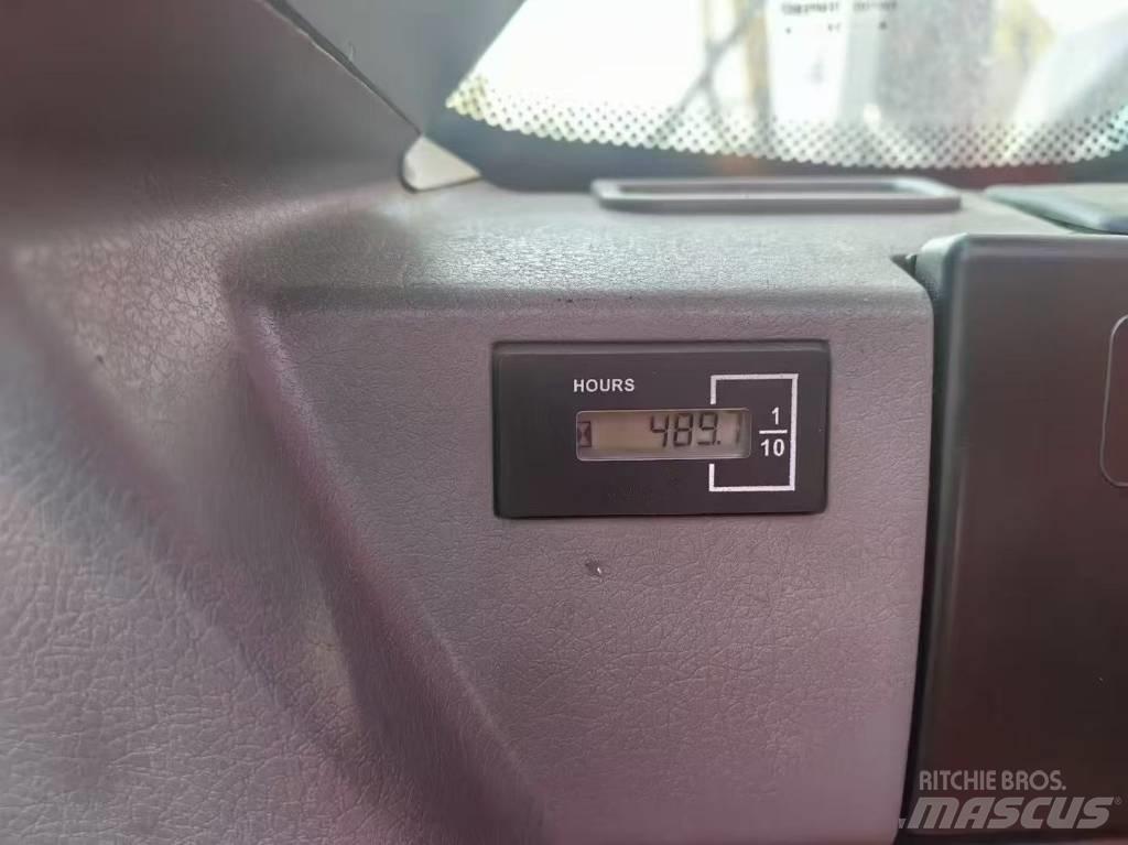 Doosan DX 225 LC Гусеничные экскаваторы