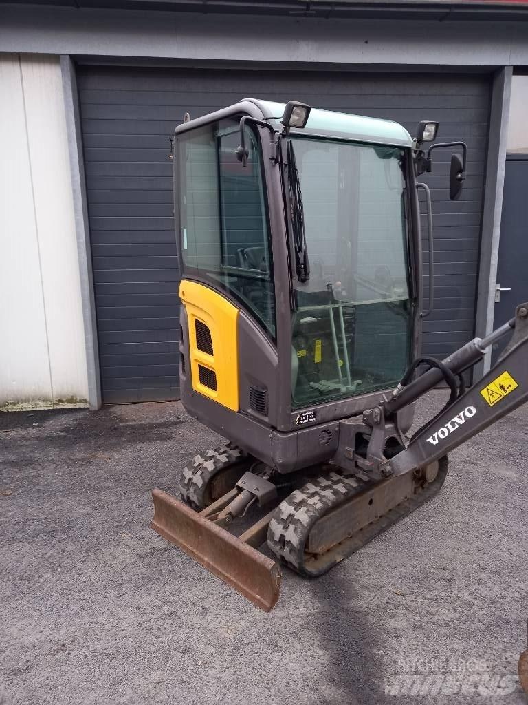 Volvo EC 15 Мини-экскаваторы
