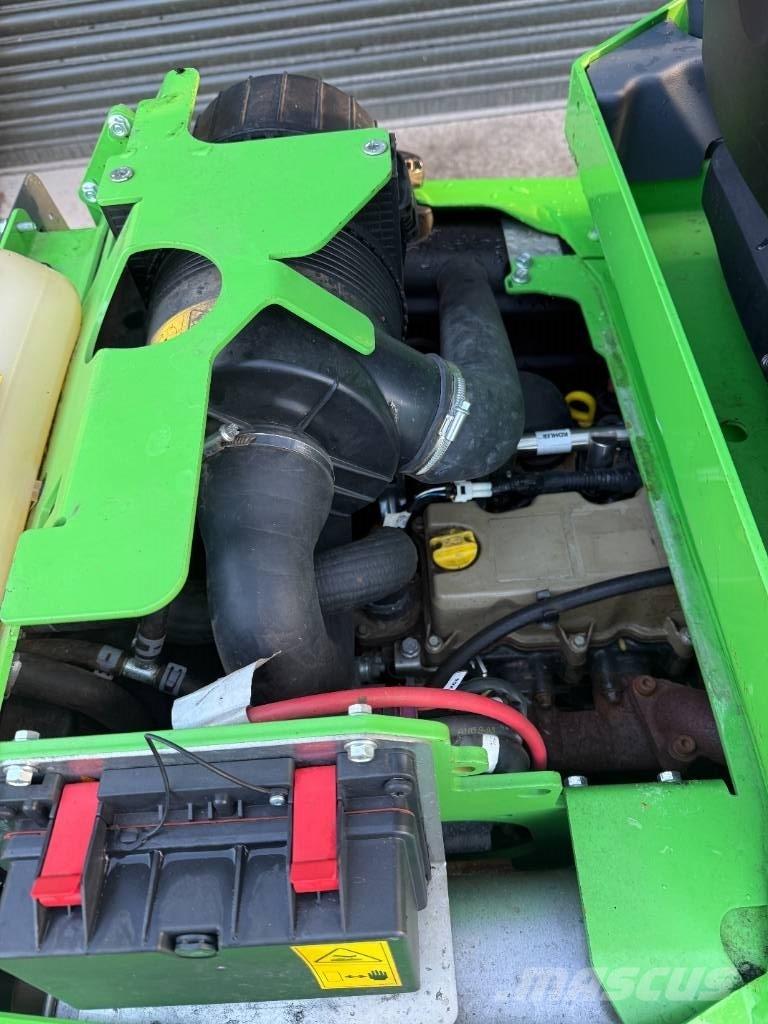 Avant 635 Фронтальные погрузчики