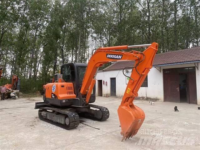 Doosan DX60 Мини-экскаваторы