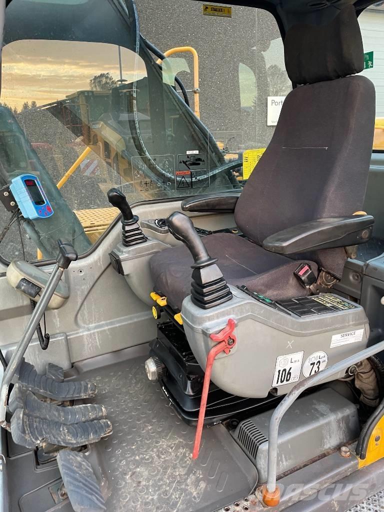 Volvo EC240B Гусеничные экскаваторы