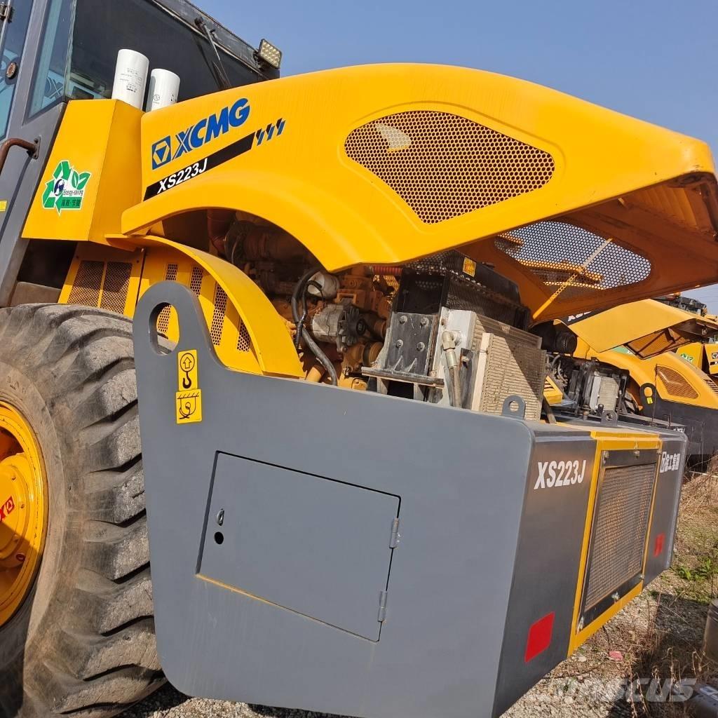 XCMG XS223J Грунтовые катки