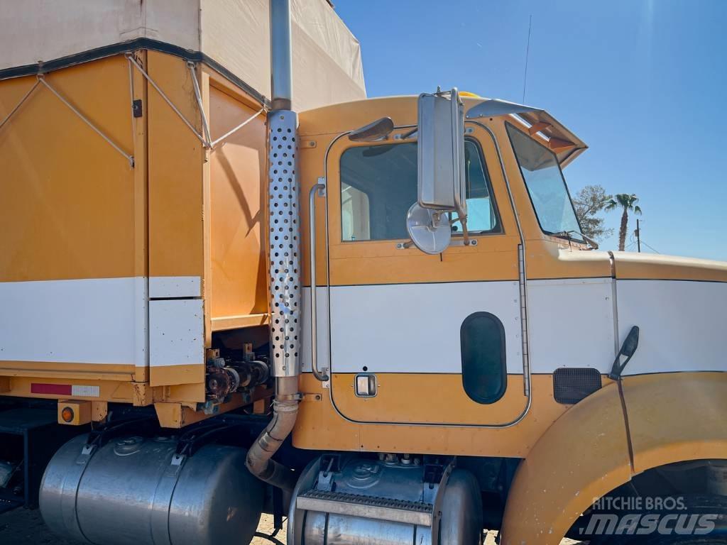 Peterbilt 330 Специальные грузовики