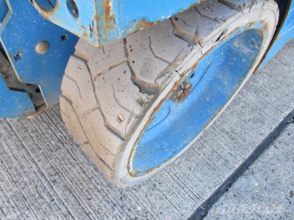 Genie GS 2632 (059) Ножничные подъемники