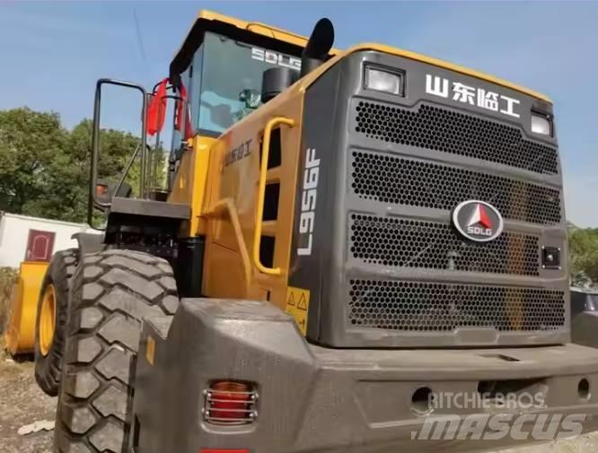 SDLG 956F Фронтальные погрузчики
