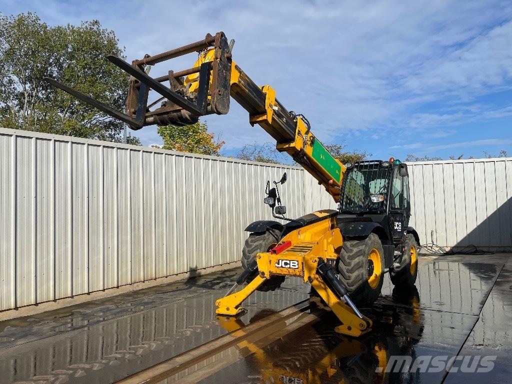 JCB 540-140 Hi Viz Телескопические погрузчики
