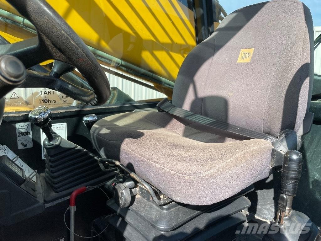 JCB 540-140 Hi Viz Телескопические погрузчики