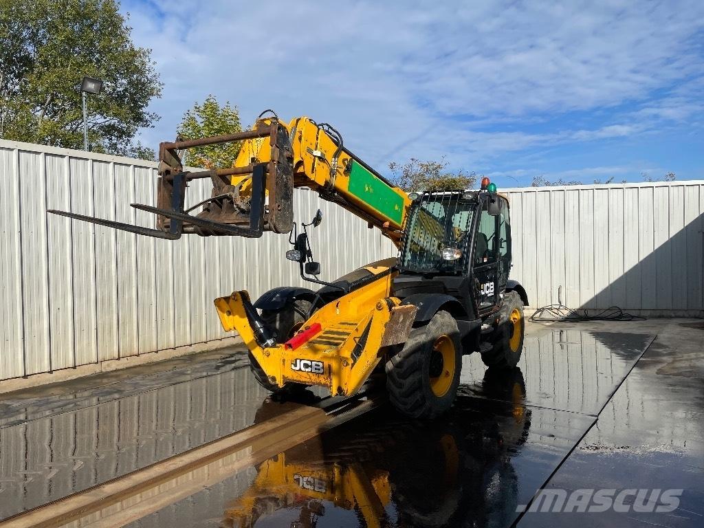 JCB 540-140 Hi Viz Телескопические погрузчики