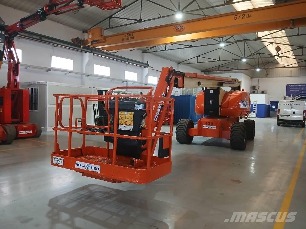 JLG 800 AJ Коленчатые подъемники