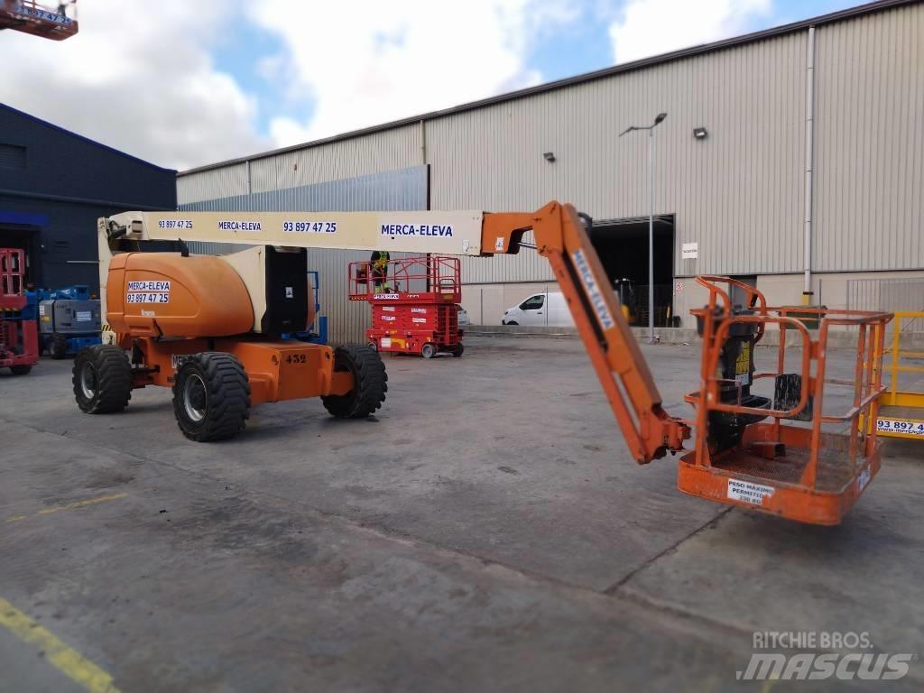 JLG 800 AJ Коленчатые подъемники