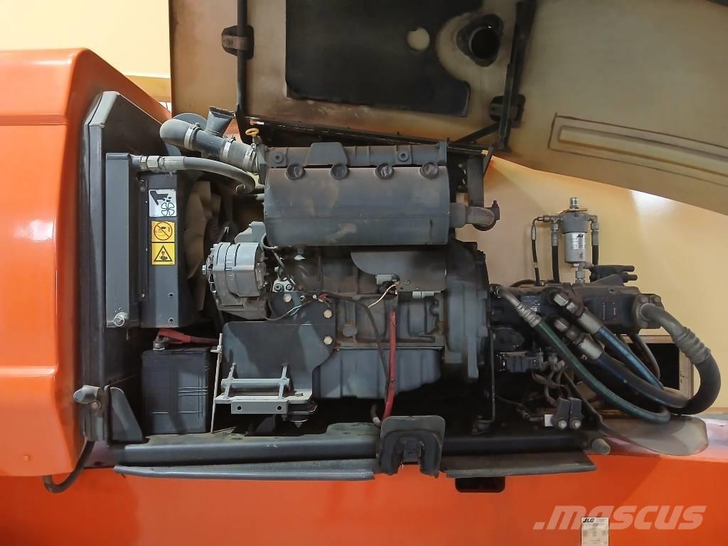 JLG 800 AJ Коленчатые подъемники