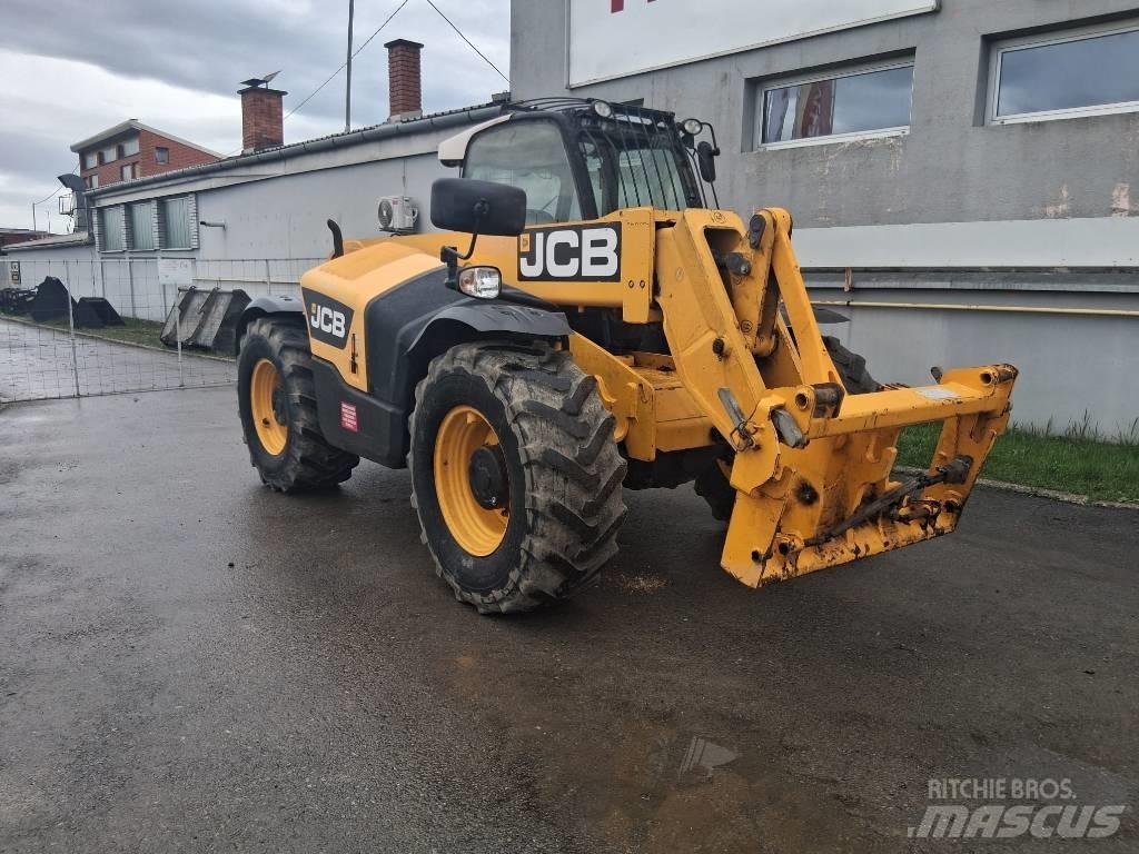 JCB 541-70 Agri Plus Сельскохозяйственные телескопические погрузчики