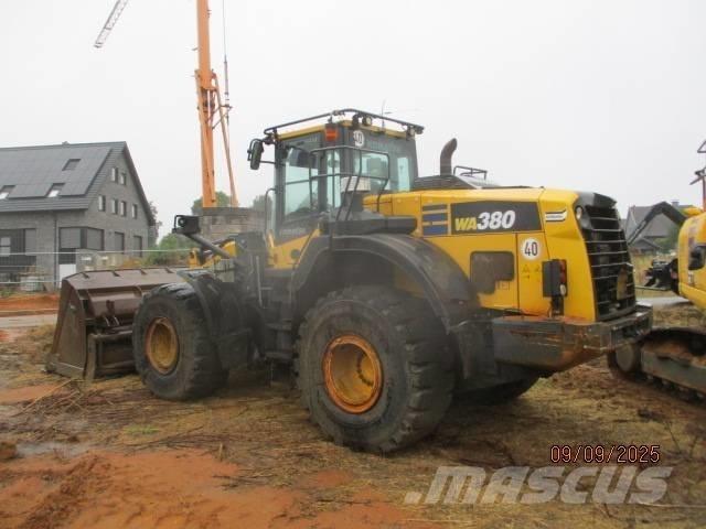 Komatsu WA 380 Фронтальные погрузчики