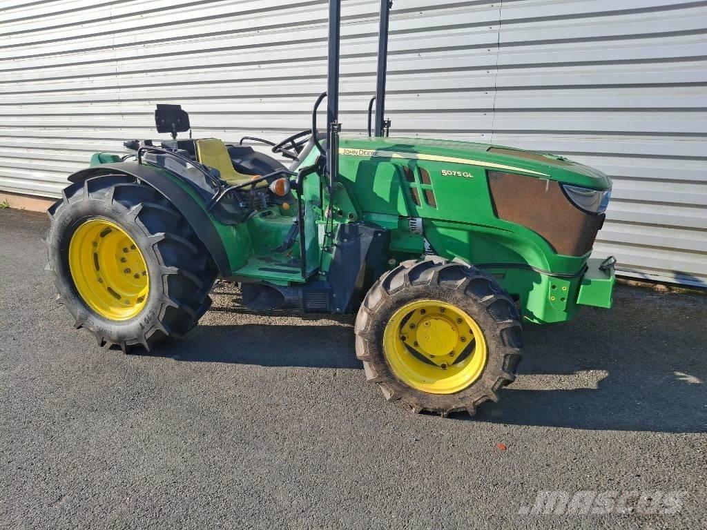 John Deere 5075GL Трактора