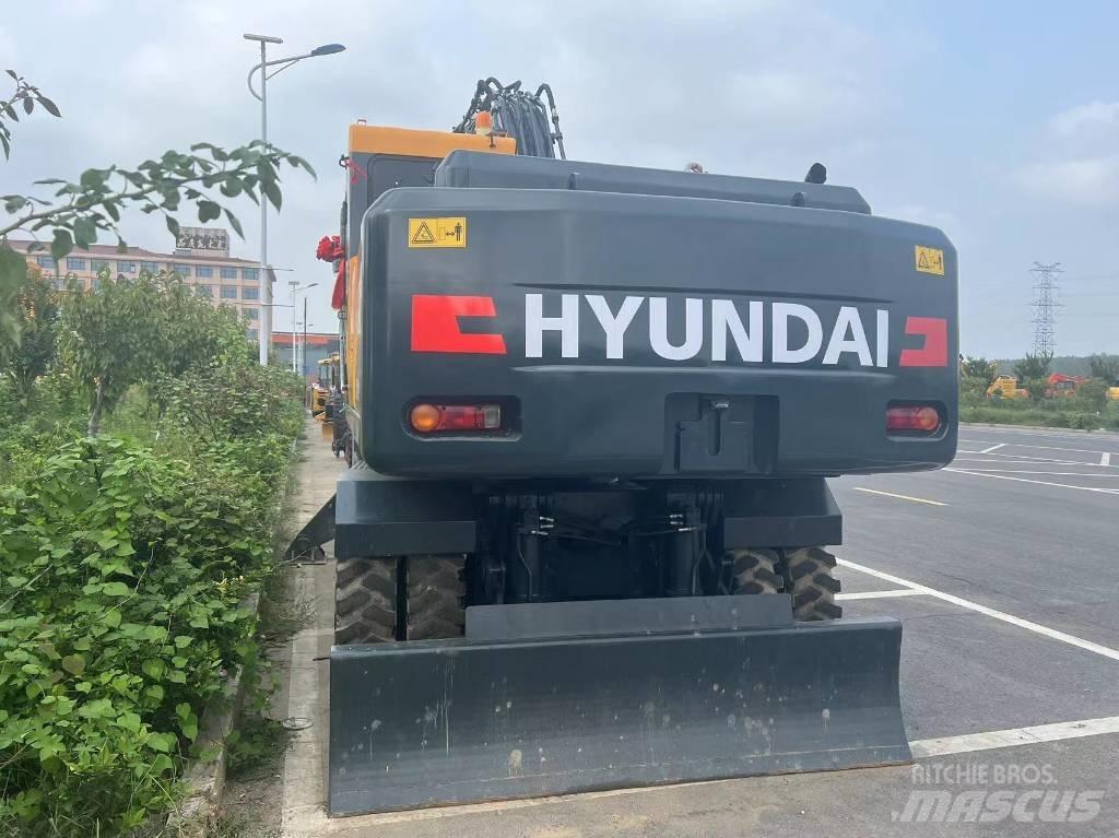 Hyundai 210WVS Колёсные экскаваторы