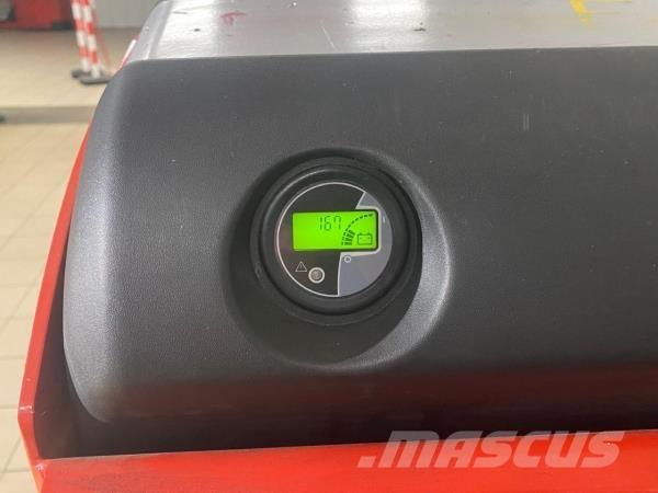 Manitou TI30 RH SP Самоходные электроштабелёры