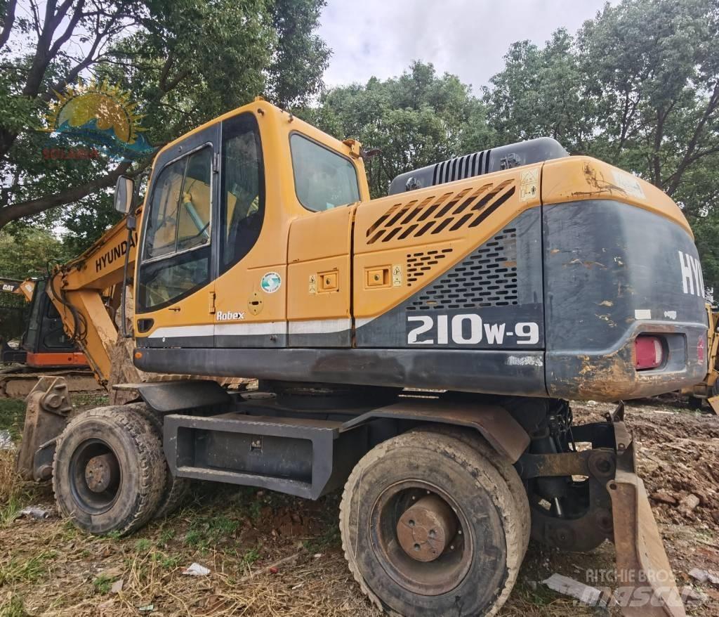 Hyundai R210W-9 Колёсные экскаваторы