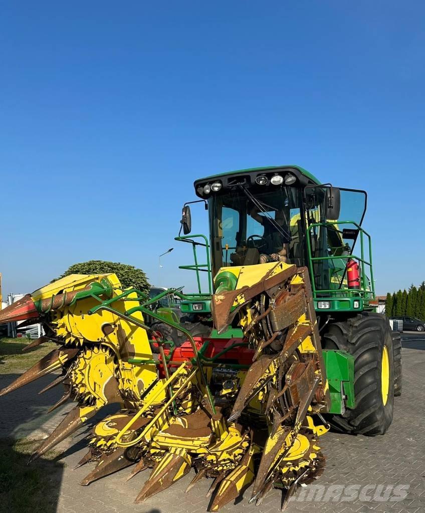 John Deere 7300 Самоходные кормоуборочные комбайны
