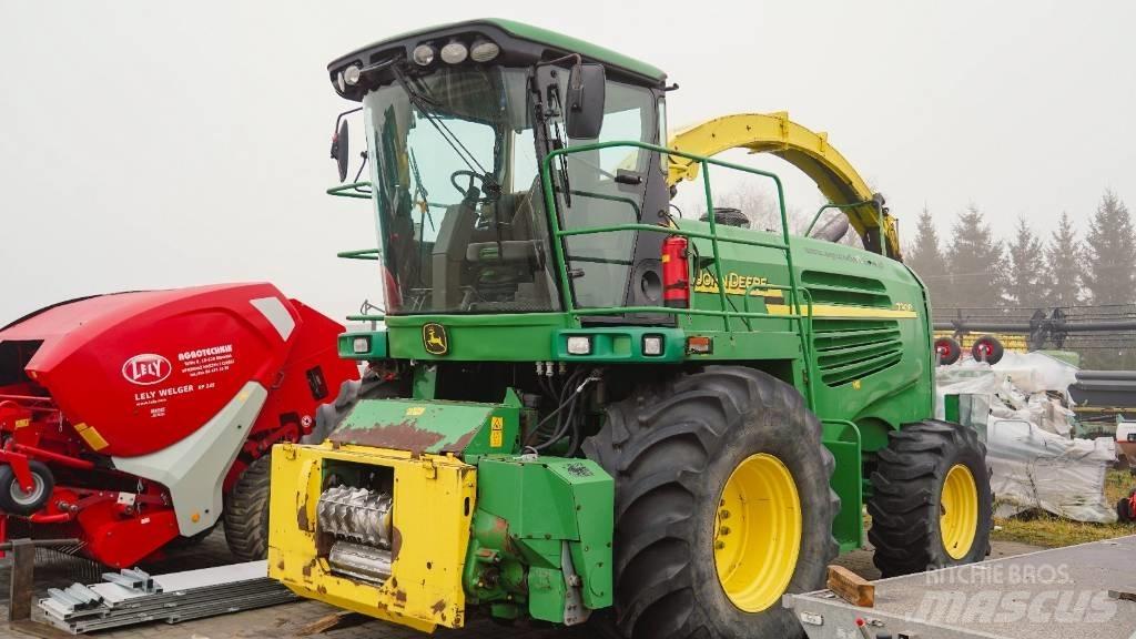 John Deere 7300 Самоходные кормоуборочные комбайны