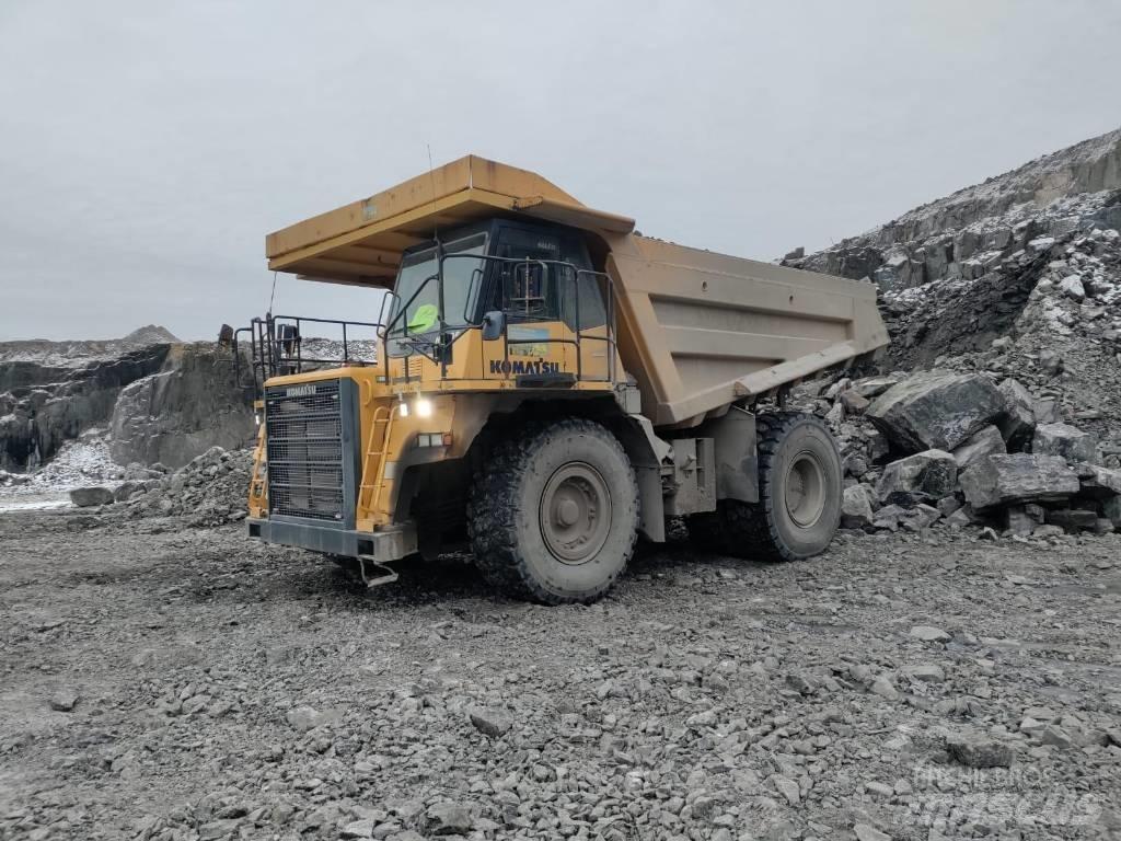 Komatsu HD605-7 Карьерные самосвалы