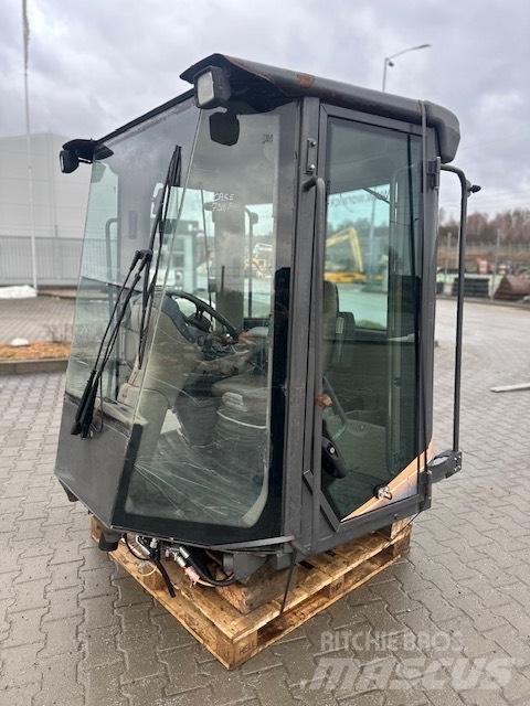CASE 721 F USED CAB Кабины и интерьер