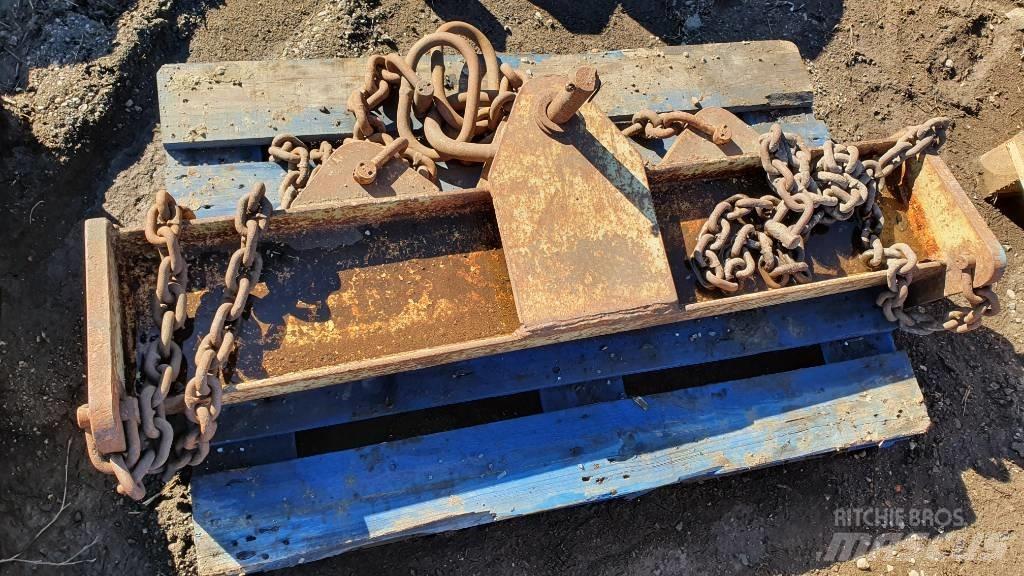  LIFTING  BRACKET Гидравлическая система