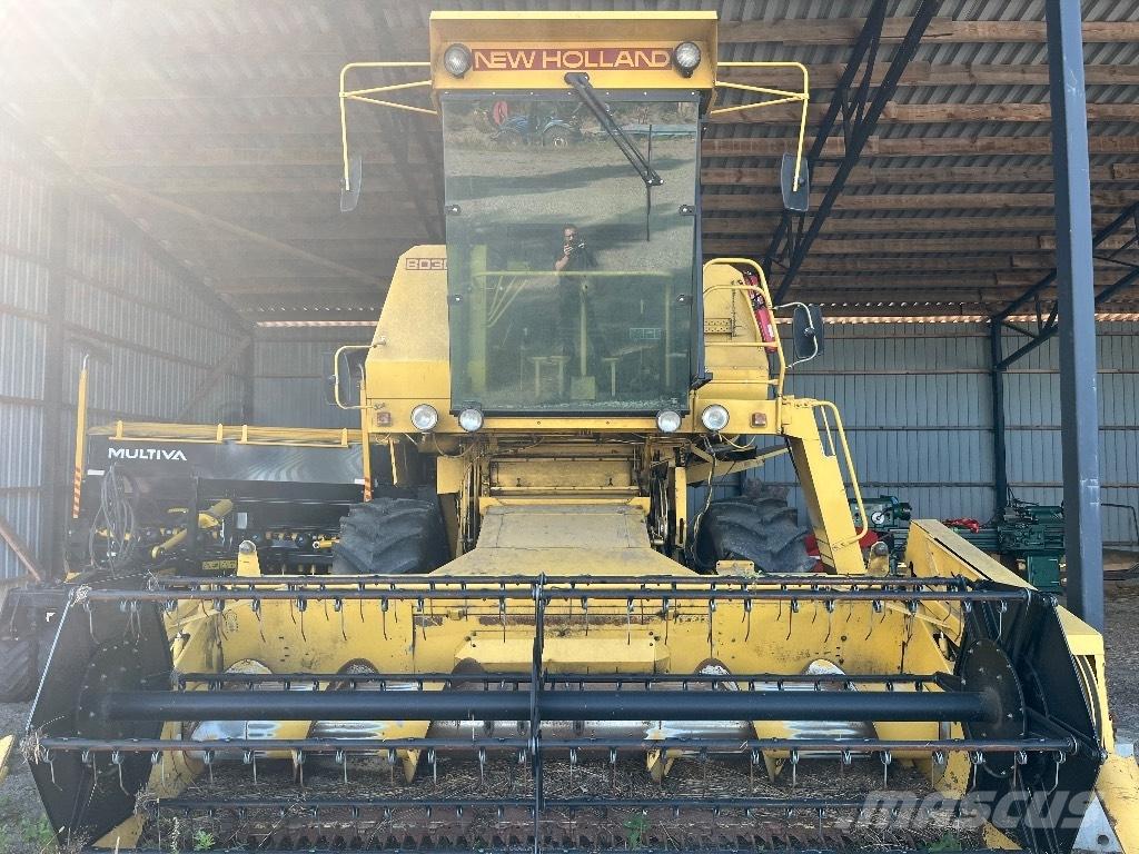 New Holland 8030 Зерноуборочные комбайны