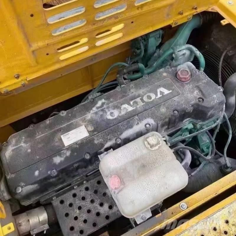 Volvo EC 360 Гусеничные экскаваторы