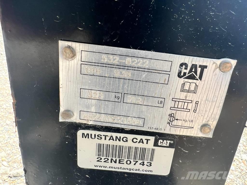 CAT Forks Фронтальные погрузчики