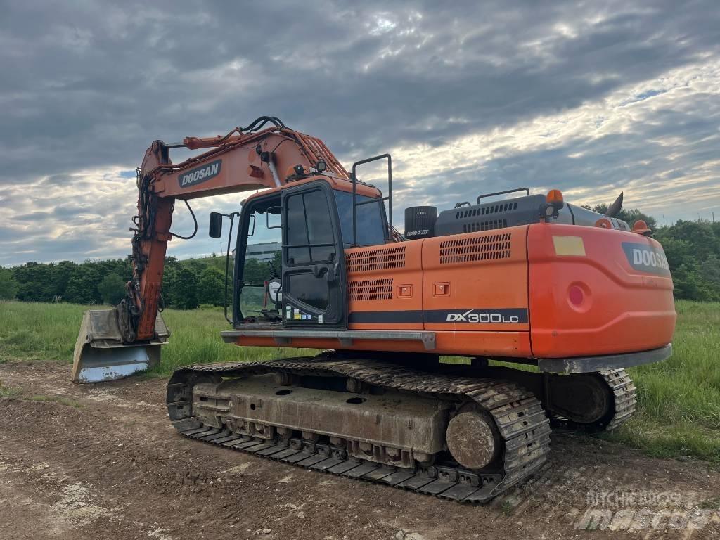 Doosan DX 300 LC Гусеничные экскаваторы