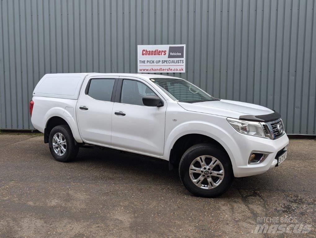 Nissan Navara Бортовые фургоны