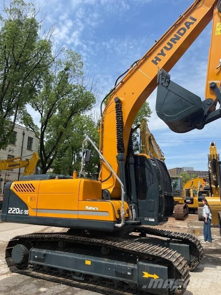 Hyundai 220LC-9S Гусеничные экскаваторы