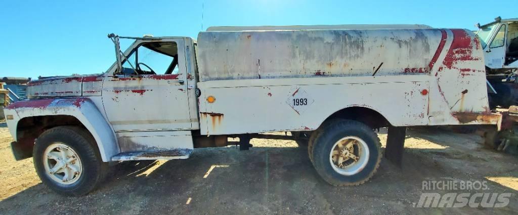 Ford F 600 Грузовики-цистерны