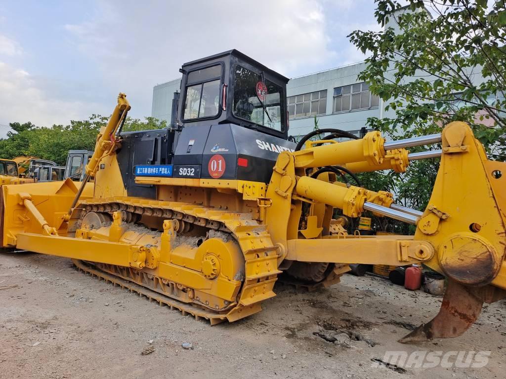 Shantui SD 32 Гусеничные бульдозеры