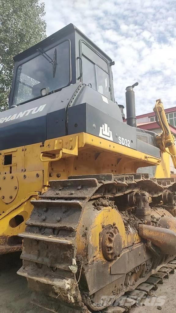 Shantui SD 32 Гусеничные бульдозеры