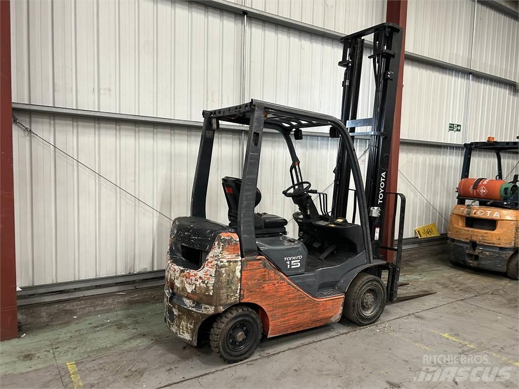 Toyota 02-8FDF15 Дизельные погрузчики