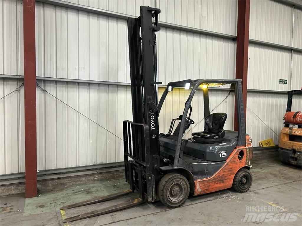 Toyota 02-8FDF15 Дизельные погрузчики