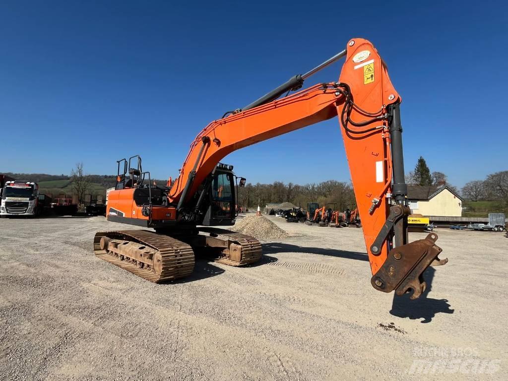 Doosan DX 225 Гусеничные экскаваторы