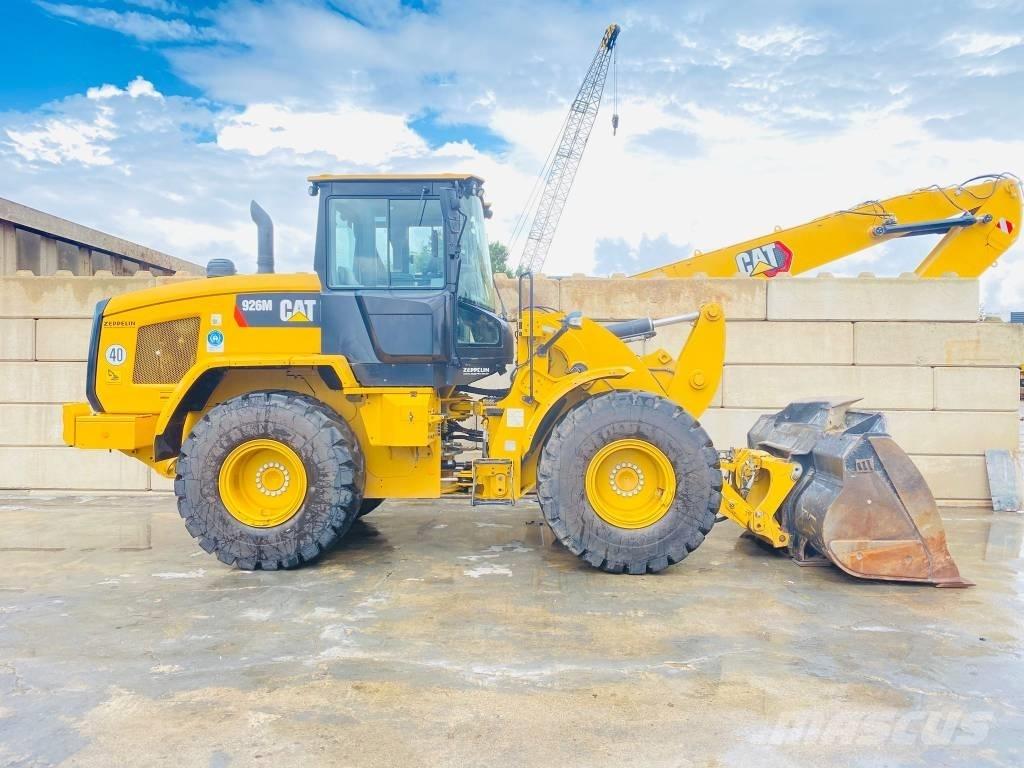 CAT 926m Фронтальные погрузчики