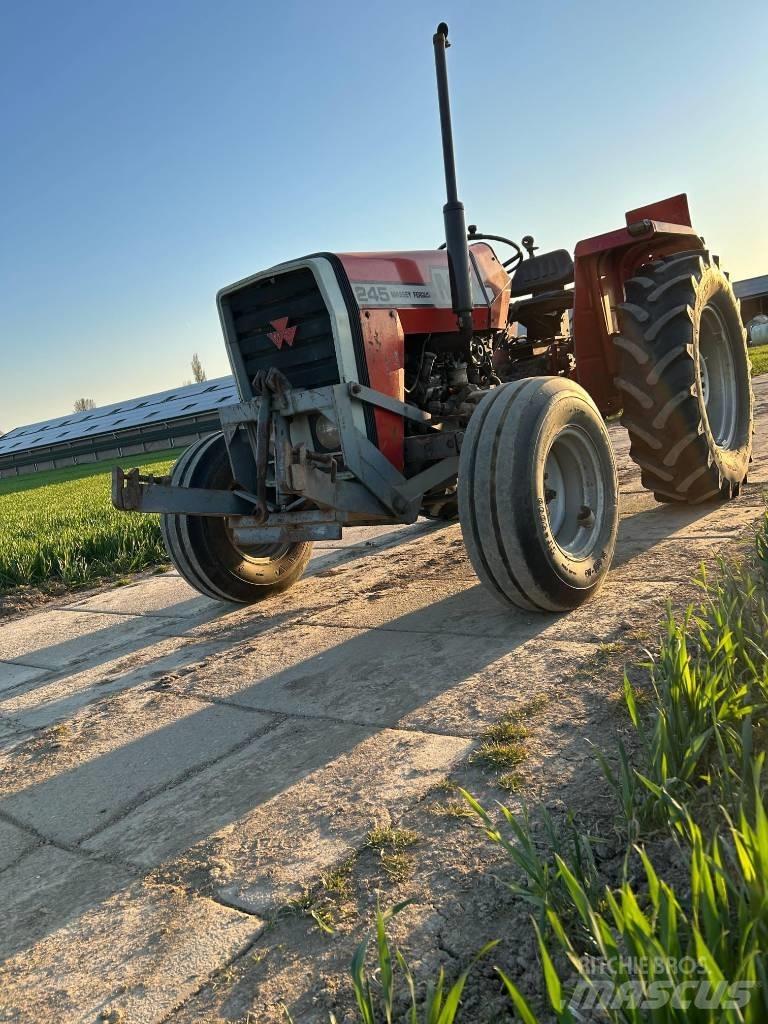 Massey Ferguson 240 Трактора