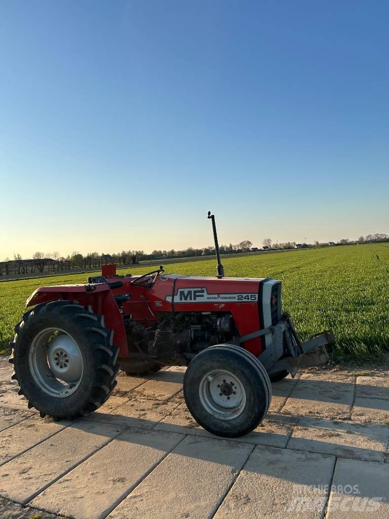 Massey Ferguson 240 Трактора
