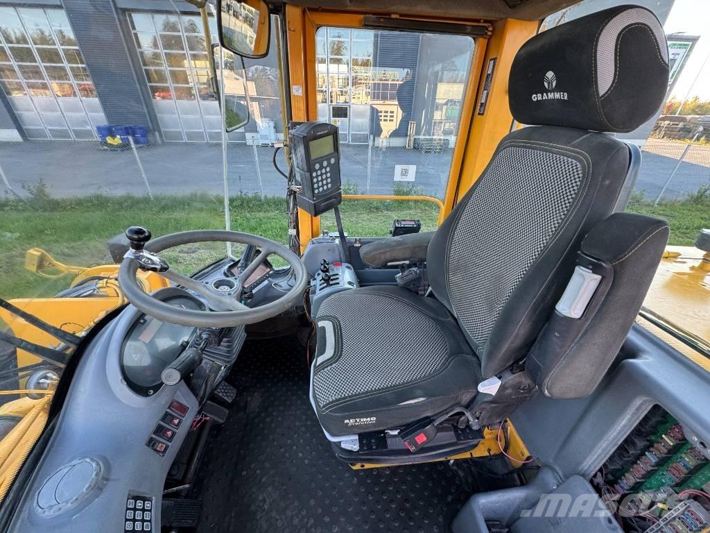Volvo L 120 D Фронтальные погрузчики