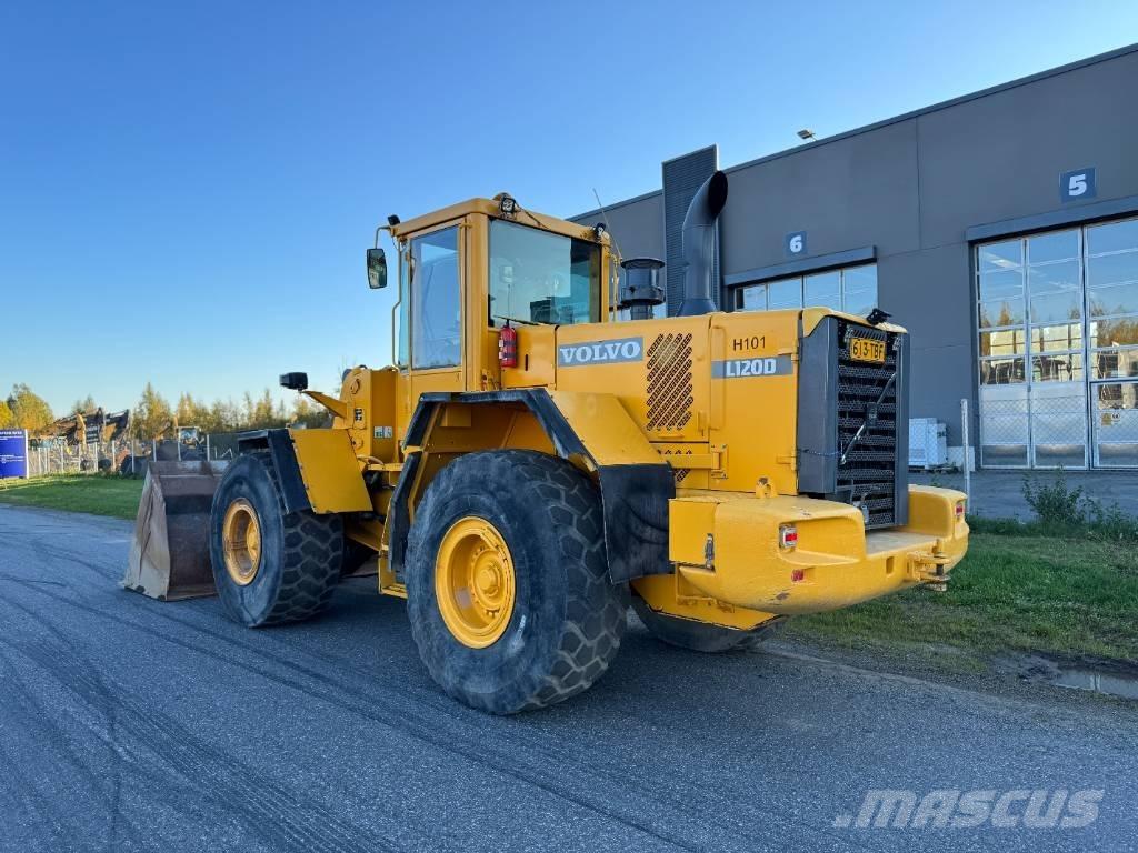 Volvo L 120 D Фронтальные погрузчики