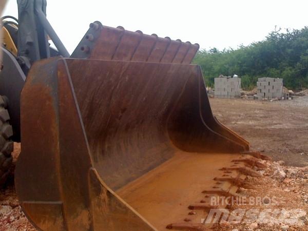 Volvo L180 Фронтальные погрузчики