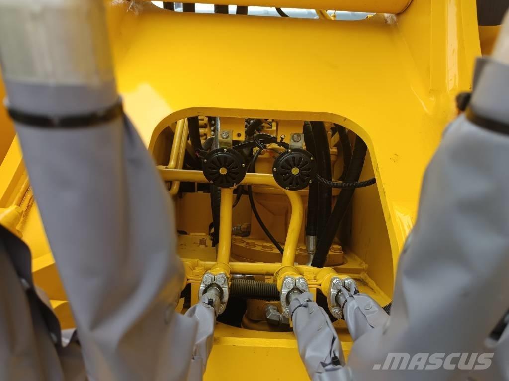 Komatsu PC 240 Гусеничные экскаваторы
