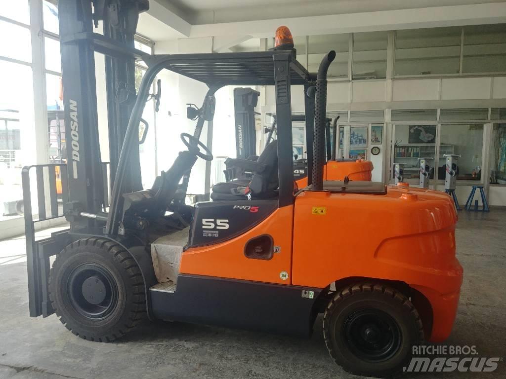 Doosan D55 SC-5 Дизельные погрузчики