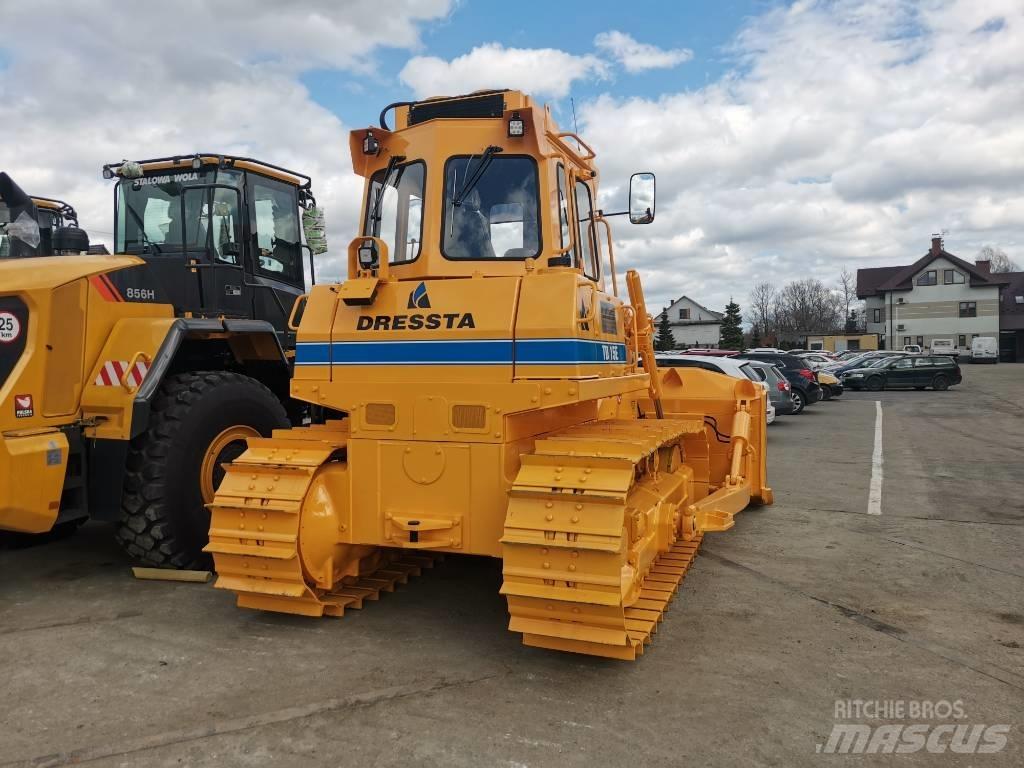 Dressta TD15E Гусеничные бульдозеры