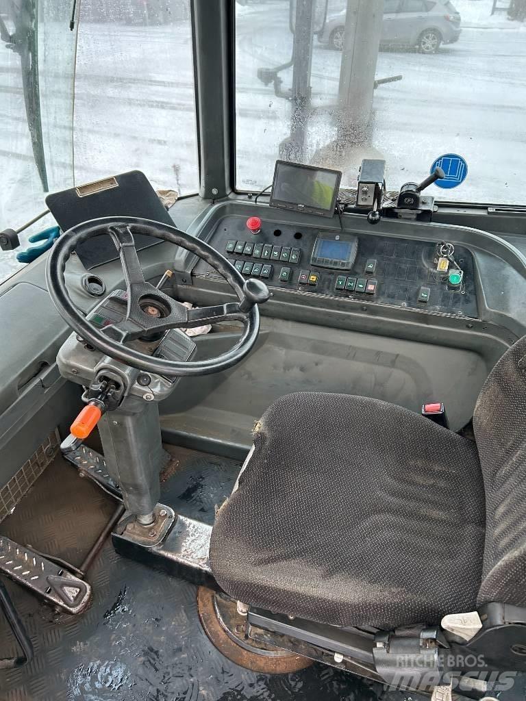 Kalmar TR618i Терминальные тягачи