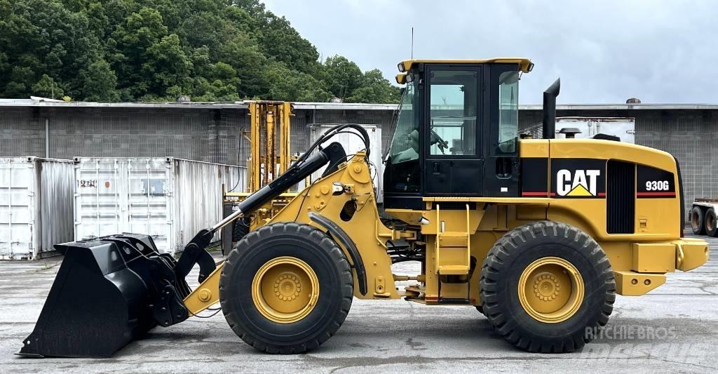 CAT 930 G Фронтальные погрузчики